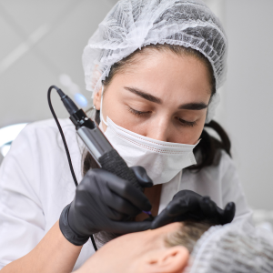 What Disposable Products Do Beauty Salons Need? Complete Guide